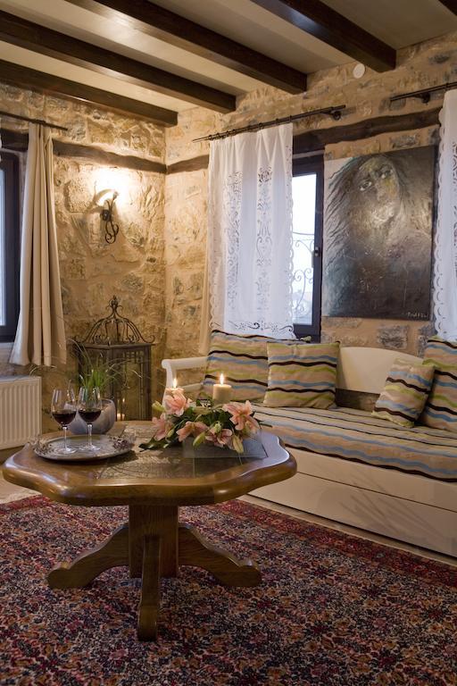 Pleiades Hotel Lerin Szoba fotó